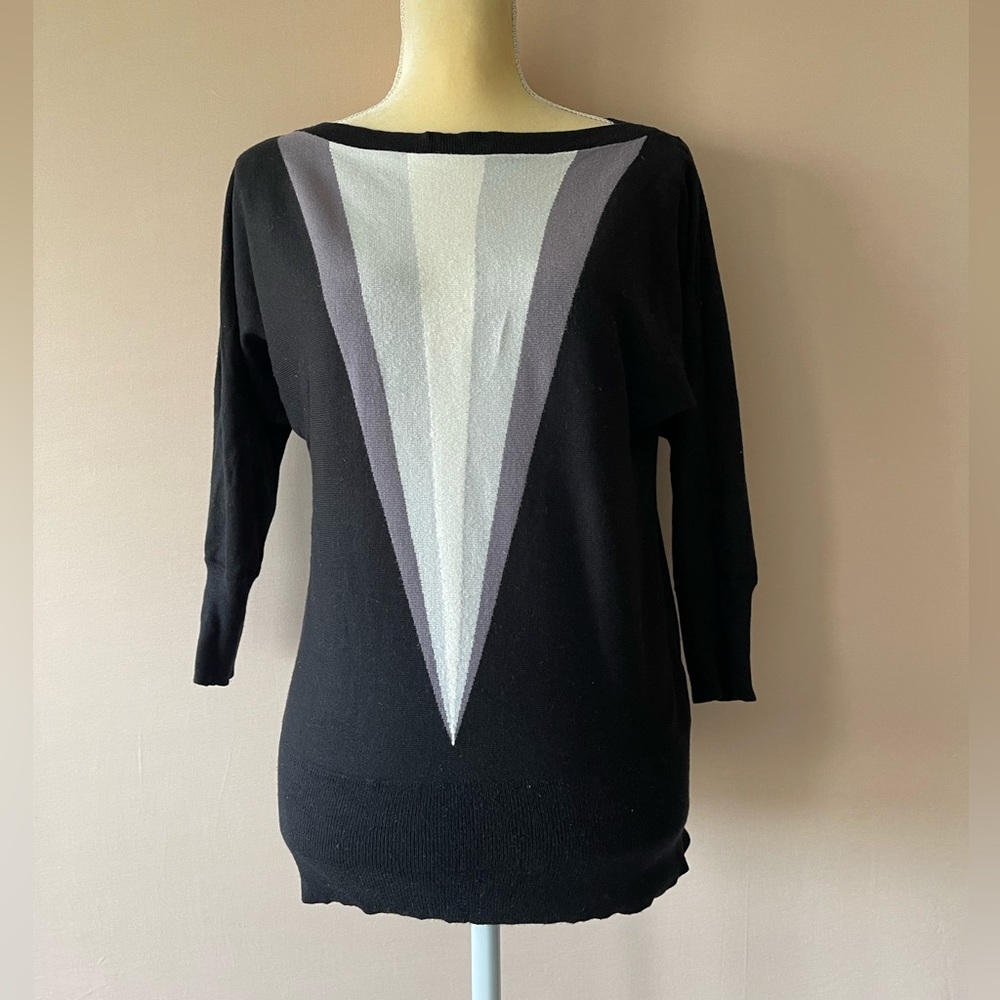 Warehouse 90’s black$white women sweater size UK 14